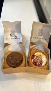 Emballage en carton de papier pliable biodégradable personnalisé, vente en gros de <span class=keywords><strong>boîte</strong></span> d'emballage de papier cadeau de gâteau biscuit biscuit beignet avec bûche - Product Image 6