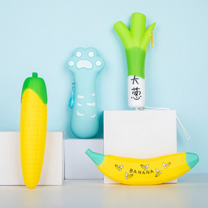 Estuche de Lápices de Silicona con Diseños Kawaii Personalizados para Niños - Product Image 3