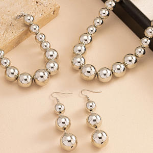 Tendance rétro luxe mode tempérament collier bracelet boucles d'oreilles dames ensemble - Product Image 4