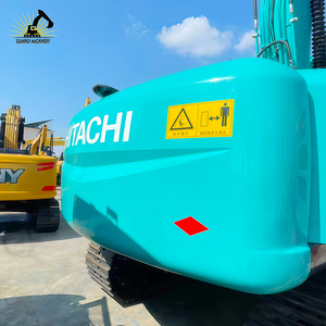 Excavatrice Hitachi ZX200 d'occasion, innovante et puissante, pour l'installation et la maintenance de pipelines dans les zones utilitaires - Product Image 2