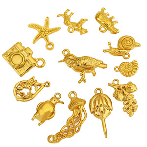 Colgantes de Animales Chapados en Oro: Medusa, Pingüino, Caracol, Oso, Leopardo para Fabricación de Joyas, Accesorios DIY, Uso Diario Unisex - Product Image 4