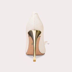 Nouvelles sandales de mariée blanches à talons aiguilles confortables avec détails en perles pour robe de mariée, disponibles en petites tailles - Product Image 4