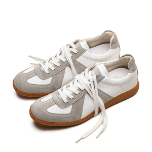 Zapatillas de Primavera para Hombre y Mujer – Elegantes Zapatos Casuales de Caña Baja en Cuero Genuino Blanco con Suelas Retro Elevadas - Product Image 1