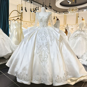 Lsml024 Robe de mariée moderne, style princesse, en satin, avec strass et appliques florales, jupe de mariée à traîne balai, pour mariée musulmane - Product Image 6