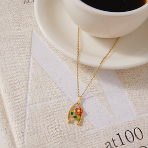 Collier pendentif fleur en acier inoxydable avec perle de nacre pour femme, bijou cadeau - Product Image 2