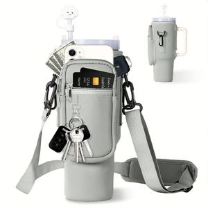 Porte-bouteille d'eau en néoprène isolé, sac bandoulière avec sangle réglable et poches zippées pour une utilisation en extérieur - Product Image 1