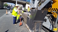 Machine automatique de construction de caniveaux en coffrage mobile pour le drainage des toits et des routes