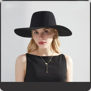 Chapeau de jazz en laine de couleur unie à la mode de haute qualité pour adultes utilisation quotidienne et de vacances avec décoration de ruban pour casquette de fête