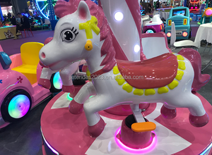 Carrusel Infantil de 3 Personas, Máquina de Juego Operada con Monedas, con Asiento de Manzana, Caballo con Corona, Equipo Grande para 3 Personas - Product Image 3