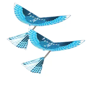 Flying Toy Plane, Gummiband Powered Bird Sling shot Fliegendes Spielzeug Bird Kites //