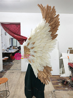 Yicheng Beauty Großhandel Weiß und Gold Big Size Angel Feather Wings für Kunst handwerk DIY Party Geschenk Dekoration mit günstigen Preis