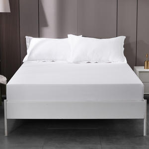 طقم أغطية سرير فندقي مخصص، غطاء لحاف بتصميم شخصي للراحة والأناقة، متوفر بمقاسات كينج وكوين - Product Image 5