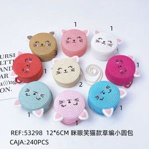 Borsa Rotonda Piccola in Paglia Intrecciata con Gatto Sorridente che Sforbidisce 12x6cm per Bambini - Product Image 3