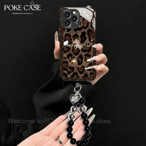 <span class=keywords><strong>Coque</strong></span> de téléphone en cuir de mouton plaqué verre léopard avec support et bracelet, <span class=keywords><strong>coque</strong></span> rigide de luxe antichoc, vente en gros pour Redmi K80 Pro - Product Image 3