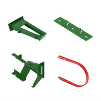 Pièces de presse à balles personnalisées YW Hardware : Bande de ramassage, Bande de ramassage, Boîtier d'extrudeuse, Panneau d'extrémité, Pièces d'emboutissage métallique. Fabricant ODM OEM de pièces de presse à balles.