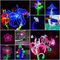 Hochwertige große Outdoor-Weihnachts dekoration Park Garten dekoration Kunden spezifische 3D LED Santa Stuhl Motiv Lichter
