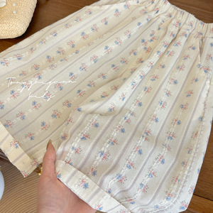 Pantalon décontracté à jambe droite, style occidental, à fleurs, coupe courte, nouveau style d'été pour bébés filles - Product Image 2