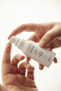 Venta caliente hecho en España larga duración antienvejecimiento péptido cara suero Skin10 ojo B-Lift 15 Ml - Product Image 4