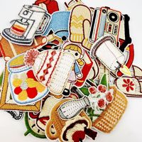 En gros, patchs thermocollants brodés mignons sur le thème de la maison, appliques rétro personnalisées motif café pour la décoration de vêtements, sacs et chapeaux