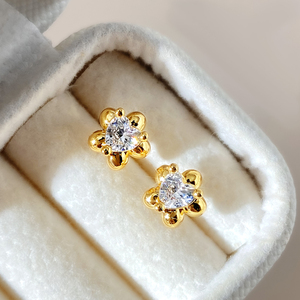 Fashion Flower Shape 18K Gold Plated Heart Cut Zircon Dainty Stud Earrings For Women Gift - Product Image 3