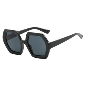 Occhiali <span class=keywords><strong>da</strong></span> sole concavi <span class=keywords><strong>da</strong></span> donna con grande montatura poligonale alla moda di grandi dimensioni alla moda poligonale - Product Image 6
