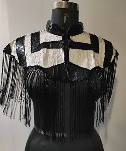 ODM cung cấp tay đính cườm tua Poncho trong Retro Đen & Trắng Batwing Tay áo thời trang giản dị với logo thêu mùa xuân - Product Image 1