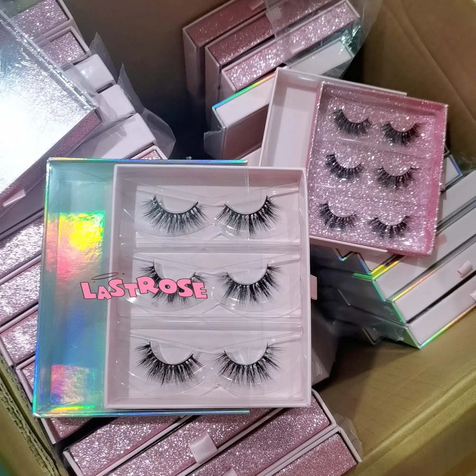 Eyelash box three pairs Luxury ribbon rectangle eyelash packaging books case of 25mm mink lash packaging vendor