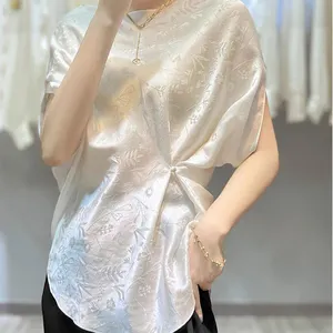 2023 diseño único estilo chino blusas de moda de lujo ligeras mujeres elegantes de talla grande camisa de Jacquard blanca bonita que desafía la edad