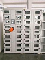Casier de rangement intelligent personnalisé en usine avec fenêtres transparentes, casier de rangement à serrure électronique, kiosque commercial en libre-service