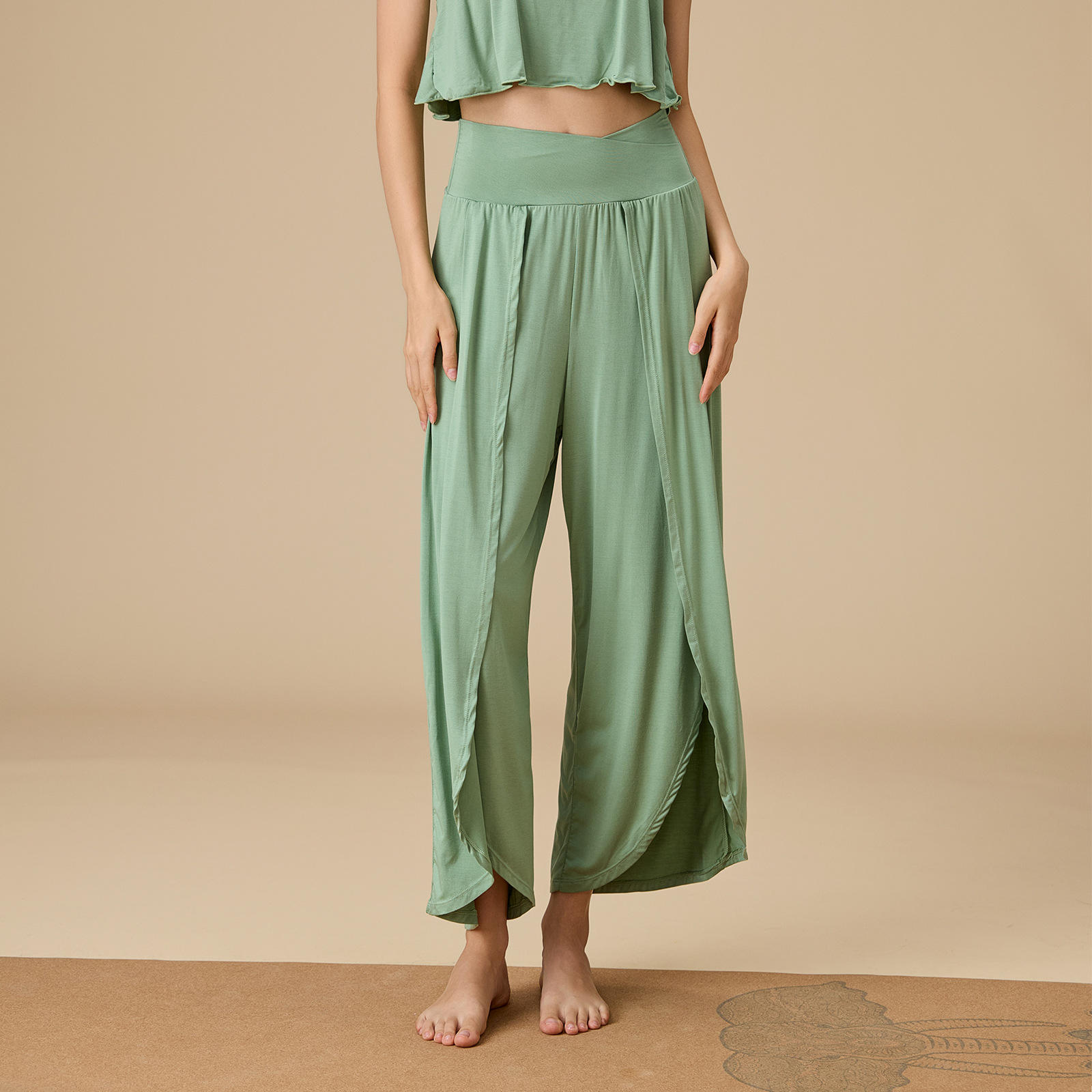 กางเกง Trimeresurus