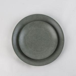 Plato Redondo de Melamina Gris para Ensalada, 7.5 Pulgadas, Diseño Minimalista y Duradero - Product Image 1