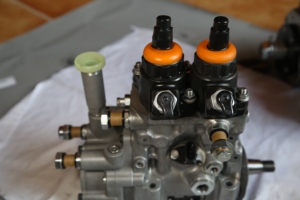 Repuestos para Excavadora WA800 WA900, Cargadora HD785-7, Camión Volquete, Bomba de Inyección de Combustible para Motor SA12VD140 6219-71-1101 - Product Image 3