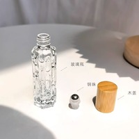 Flacon de parfum en verre transparent de luxe de 10 ml, forme élégante, effet ondulé, vaporisateur à bille pour crème pour le visage, mascara, compte-gouttes pour les yeux