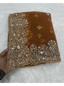 Sari en résille tendance pour femmes avec broderie de sequins, idéal pour les mariages, les réceptions, les festivals et les célébrations. - Product Image 4