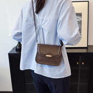 Bolso Bandolera Mini Retro Marrón de 7 Pulgadas con Cierre Magnético, Cuadrado Horizontal, para Uso Diario, Bolso de Hombro para Mujer - Product Image 3