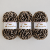 Großhandel Luxuriöses Kunstnerz-Garn Weiches Garn für Warme und Strickprojekte Strickgarn zum Häkeln 3 Stränge 100% Polyester