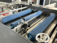 Machine de lamination automatique industrielle NFY-S540 pour cartons de gâteaux, papier thermique et rouleaux de film BOPP à alimentation par air chaud