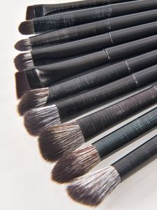10pcs <b>Eye</b> Makeup Brush Set Nylon Flat Eyeshadow Eyeliner Nose Contour Detail Blending Portable Cosmetic Brush Kit - Product Image 3