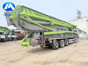 Pompe à béton montée sur camion ZOOM LION 66m ZLJ5540THBKF 66X-6RZ d'occasion, pour travaux lourds, avec châssis supérieur - Product Image 4
