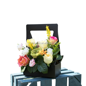 Logotipo personalizado Proveedores de fábrica Día de San Valentín Flores Ramo Regalos Cajas de papel con asa Patrón de impresión Flor Caja de cartón - Product Image 5