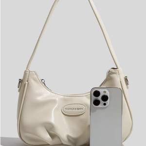 Bolso Bandolera Versátil de Moda para Mujer, Bolso de Hombro Premium Tipo Saddle, Venta al Por Mayor Personalizada - Product Image 5