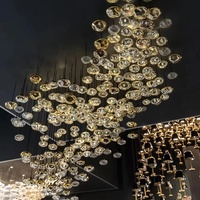 Lustre en cristal moderne sur mesure de grande taille, éclairage suspendu en verre de luxe avec LED pour hall d'hôtel