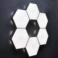 Aoying Panneaux muraux LED RGB Gaming Formes hexagonales modernes Lumières alimentées par USB avec application Extension modulaire intelligente pour hôtels