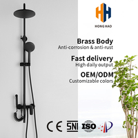 Mitigeur de douche mural en laiton brossé avec barre coulissante, douchette pluie et cartouche céramique – Design moderne