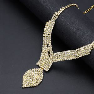 Jxx Direct Supply – Nouveaux ensembles de bijoux en laiton plaqué or 24 carats, pendentifs feuille dorée de Dubaï, colliers et chaînes tendance – Prix de gros - Product Image 4