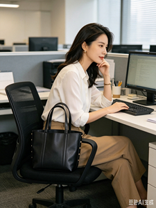 Nouveau sac à main tendance décoré de rivets avec logo personnalisé, grande capacité, en <span class=keywords><strong>cuir</strong></span> PU souple, sac fourre-tout pour <span class=keywords><strong>femme</strong></span>, sac à bandoulière pour le shopping - Product Image 6