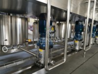Machine de remplissage d'eau à haute efficacité de 5 gallons, très appréciée, approuvée CE, équipement de remplissage automatique pour les usines de boissons commerciales