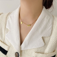 Collier carré porte-bonheur pour femme, chaîne de clavicule minimaliste superposée style Instagram, accessoire doux et élégant