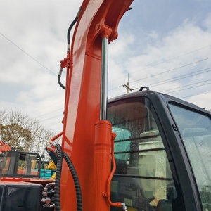 รถขุดไฮดรอลิกขนาดเล็ก Hitachi ZX70 สีเดิมจากโรงงาน เหมาะสำหรับงานก่อสร้าง แถมฟรีรางยางเสริม - Product Image 6
