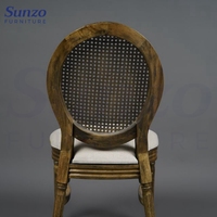 Chaise Louis de luxe française en rotin, élégante chaise de banquet pour mariage, hôtel et décoration d'événements (vente en gros)